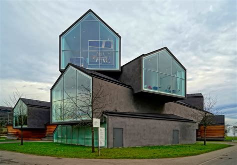 VitraHaus, Weil am Rhein, Germany [2000x1392] : r/ArchitecturePorn