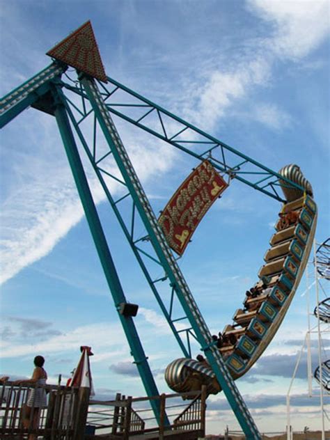 Pharaoh's Fury boat ride at the Keansburg Amusement Park | Keansburg ...