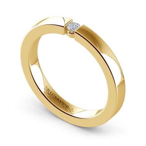 Flat Promise Ring with Round Diamond in Yellow Gold (2.75mm)