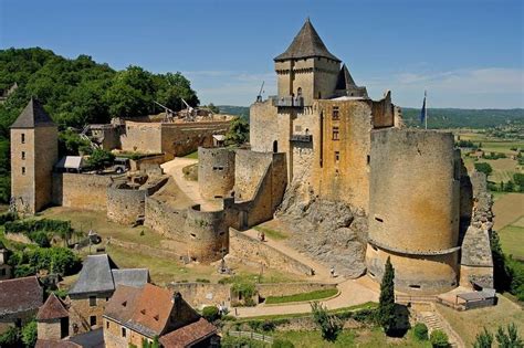 Les 15 sites les plus visités | Dordogne Périgord Tourisme | Tourisme, Château fort, Château