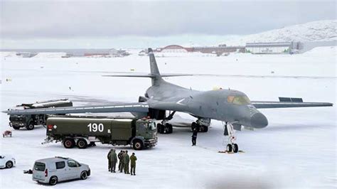 Rockwell B-1B Lancer supersonic variable-sweep wing bomber