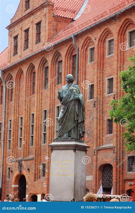 Nicolaus Copernicus Monument in Torun Stock Image - Image of astronomy, poland: 15256211