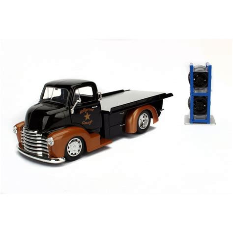 Jada Toys Just Trucks 1:24 Scale Die Cast Chevy Coe Flatbed Truck Play Vehicle - Walmart.com ...