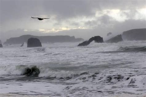 NWS: Oregon Coast storms could produce hurricane-force winds | Local News | theworldlink.com