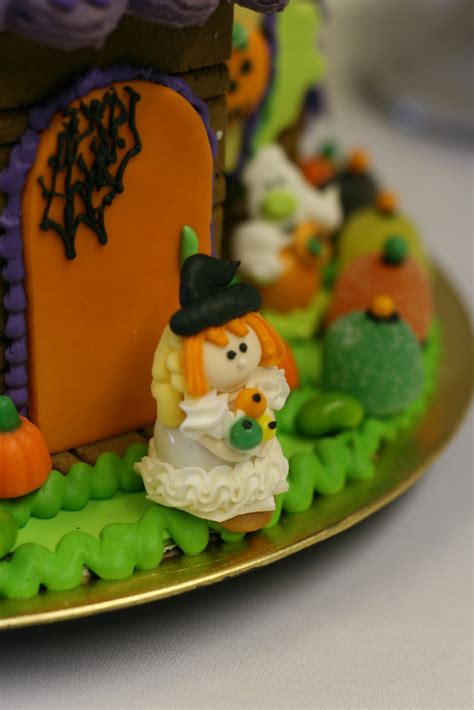 The Solvang Bakery & Gingerbread Company: Personalized Halloween Gingerbread Houses from The ...