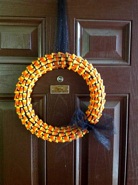 Candy Corn Wreath | Candy corn wreath, Corn wreath, Wreaths