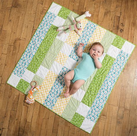 Choose the Ideal Size for a Baby Quilt with These Tips - Quilting Digest