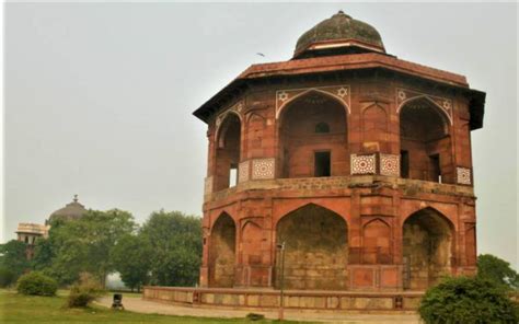 Purana Qila Delhi, History, Timings, Entry Fee, Location, Images