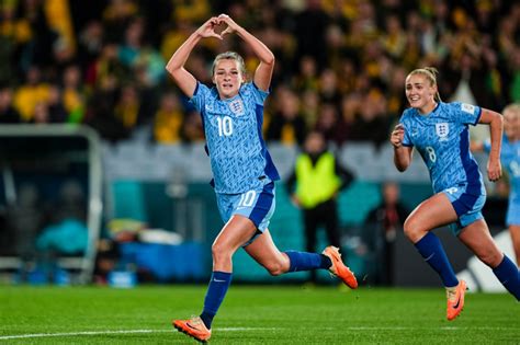 Ella Toone makes history with stunning World Cup goal for England ...