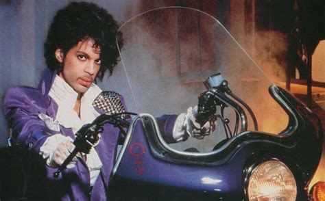 20 Best Prince Songs of All Time - Singersroom.com