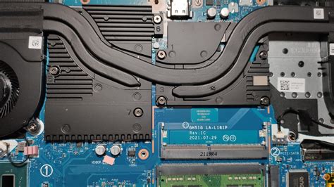 Inside Acer Nitro 5 (AN517-54) – disassembly and upgrade options | LaptopMedia.com