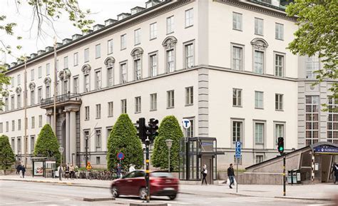 Apply for the Stockholm School of Economics MBA Scholarship