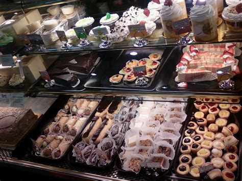 The Needy Foodie: Ambrosia Bakery...a little slice of heaven in Baton Rouge