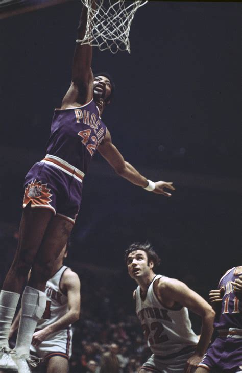 Dazzling basketball great Connie Hawkins dies at 75 | The Spokesman-Review