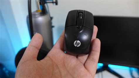 Review of... well, the smallest mouse I could find (HP Z3000) : r ...