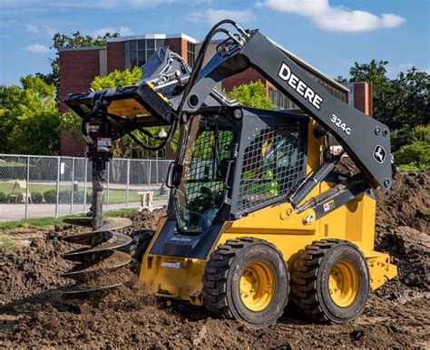 John Deere launches new skid steers, compact track loader