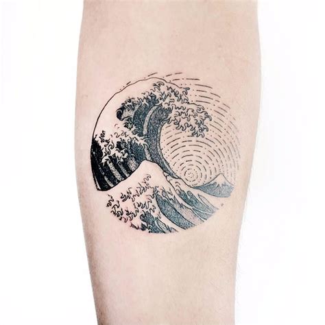 Great wave Sea Tattoo, Ocean Tattoos, Waves Tattoo, Body Art Tattoos ...