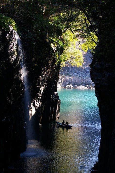 Waterfall Veil, Kumamoto, Japan. | Beautiful places, Places to travel, Places to see