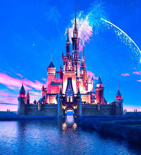 Disney GIF - Trouver sur GIFER