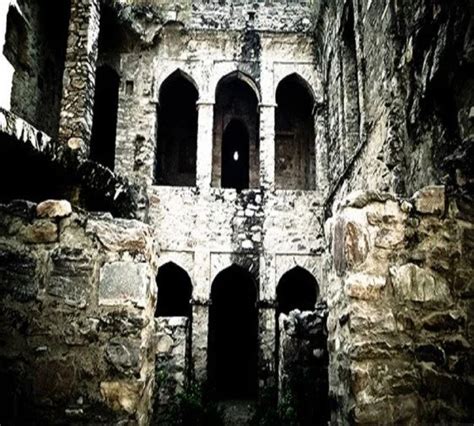 Bhangarh Fort Story | Can You Visit Bhangarh Fort At Night?