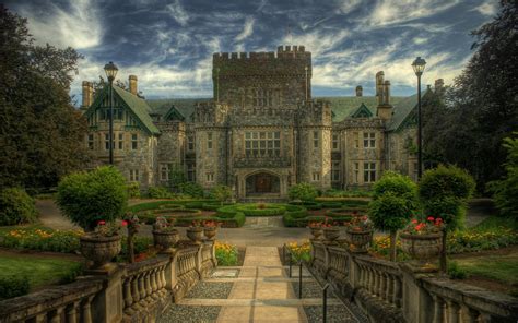 Medieval Castle Courtyard Garden Wallpaper » Arthatravel.com