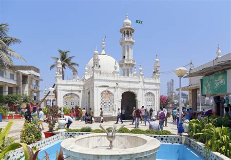 Haji Ali Dargah, south elevation | Mumbai, India | imaginoso