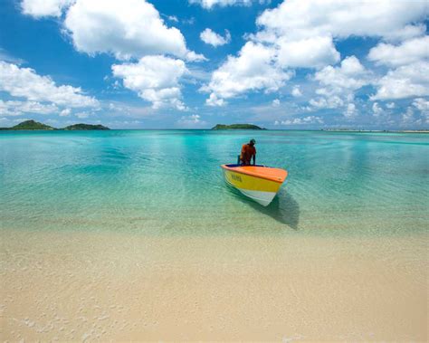 Beaches of Carriacou and Petite Martinique | Ins & Outs of Grenada