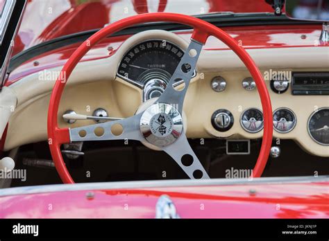 1950s Car Interior Stock Photos & 1950s Car Interior Stock Images - Alamy