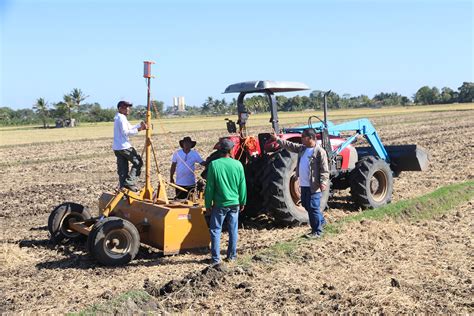 Laser land leveling in the Philippines | International Rice Research Institute