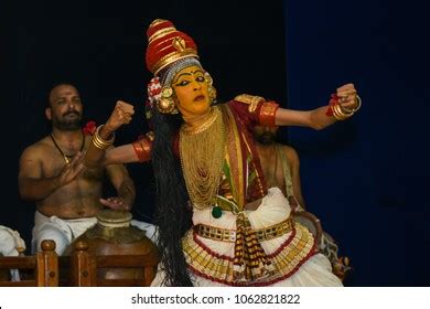 Koodiyattam Photos, Images and Pictures