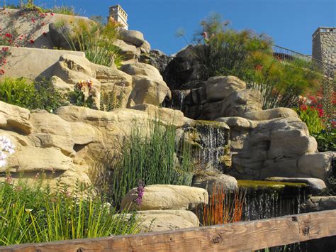 Faux rock waterfalls | Garcia Rock And Water Design Blog