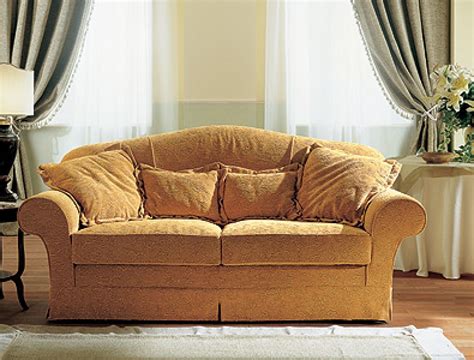 2024 Best of Traditional Fabric Sofas