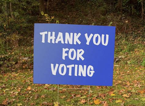 How to Repurpose those Plastic Political Lawn Signs (You can’t recycle them) | Greenwich Free Press