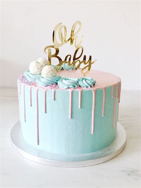 What a cute gender reveal cake! | Gender reveal cake, Baby reveal cakes ...