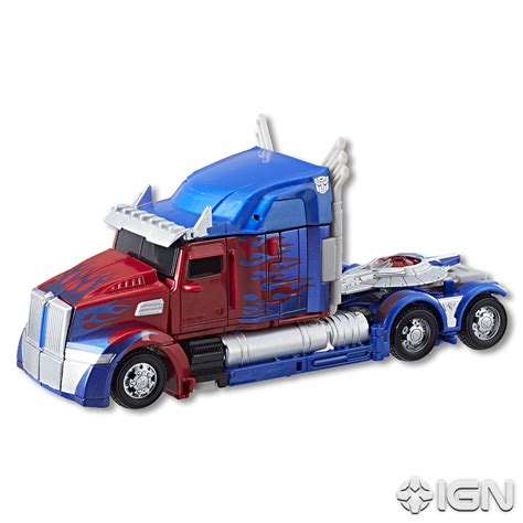 Optimus Prime (SDCC 2017) - Transformers Toys - TFW2005