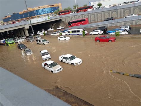 Floods kill 12 people in Saudi Arabia - Arabianbusiness