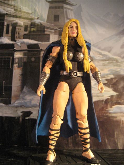 Custom Korner: Marvel Universe Valkyrie - Kastors Korner