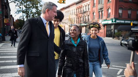 Bill De Blasio Votes With His Family - Video - NYTimes.com