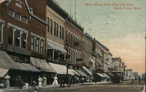 Main Street West from City Hall Battle Creek, MI Postcard