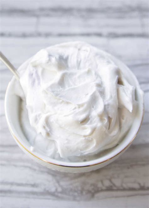 How to Make Coconut Whipped Cream - CCIDP