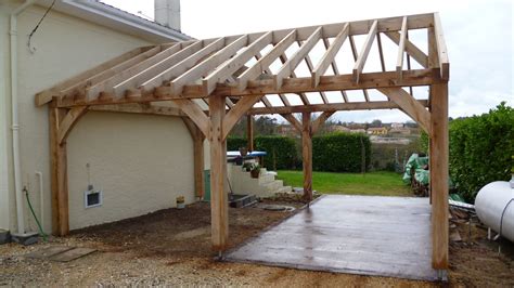 oak garage, timber framed garage, carpenter, green oak, car port, Dordogne, France | Abri pour ...