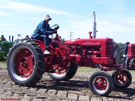 TractorData.com Farmall 200 tractor photos information