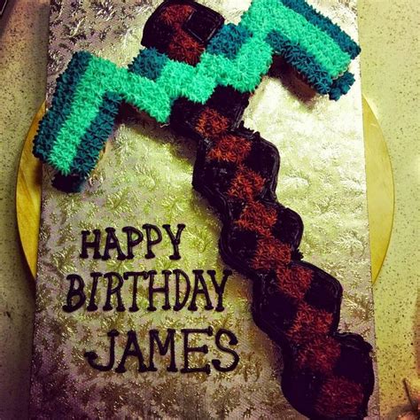 Minecraft Diamond Pickaxe Cupcake cake | Cupcake cakes, Minecraft cupcakes, Minecraft birthday