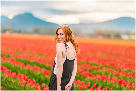 Pin on Tulip Fields Photoshoots