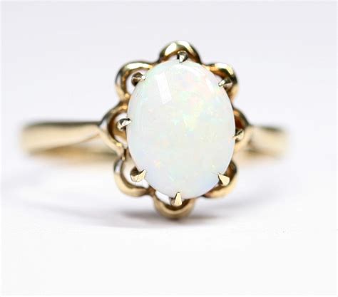 Superb vintage 9ct yellow gold Opal ring - hallmarked Edinburgh 1989 ...