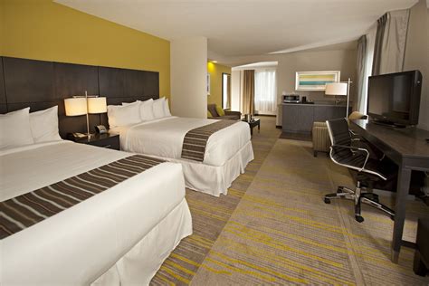 Comfort Suites Miami Airport North Miami Springs, Florida, US - Reservations.com