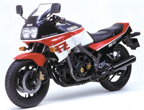 1985 Yamaha FZ 750 - Moto.ZombDrive.COM