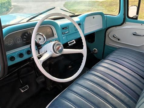 chevy stepside interior | Barn Finds