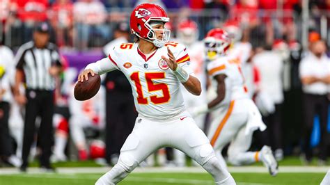 Next Gen Stats: Quarterback Patrick Mahomes' 3 most improbable ...