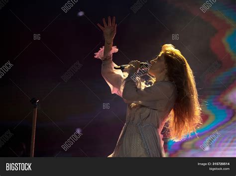 Florence Machine Live Image & Photo (Free Trial) | Bigstock